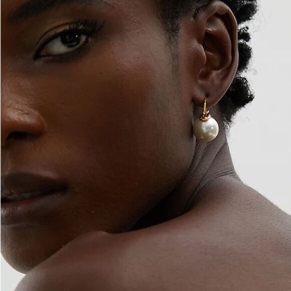 #36 New Unique Pearl Drop Huggie Earrings - Picture 1 of 14